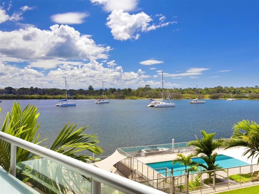 Noosa Shores Resort Екстериор снимка